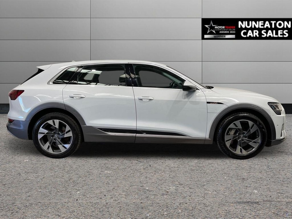 Used Audi e-tron 2020 for sale - 77110564: Photo 2