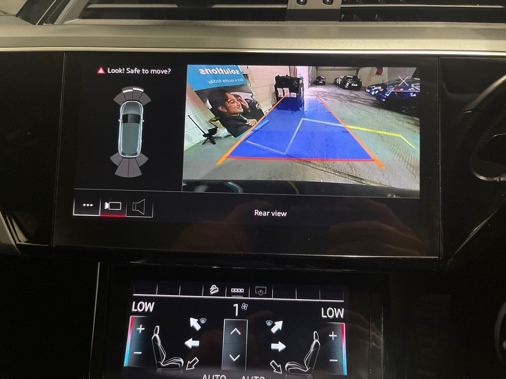 Used Audi e-tron 2020 for sale - 75896522: Photo 22