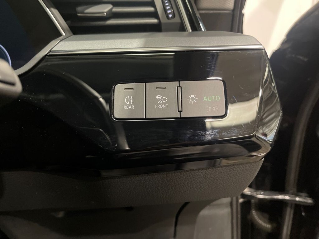 Used Audi e-tron 2020 for sale - 75896522: Photo 32