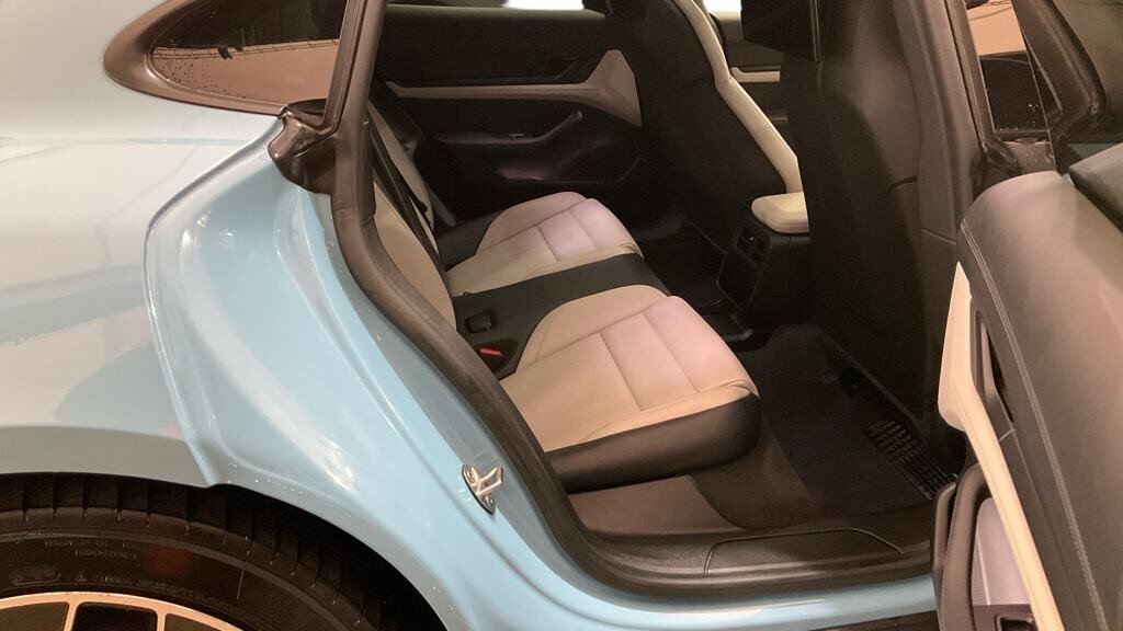 Used Porsche Taycan 2022 for sale - 77227372: Photo 17