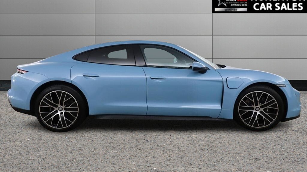 Used Porsche Taycan 2022 for sale - 77227372: Photo 2