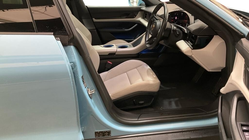 Used Porsche Taycan 2022 for sale - 77227372: Photo 9