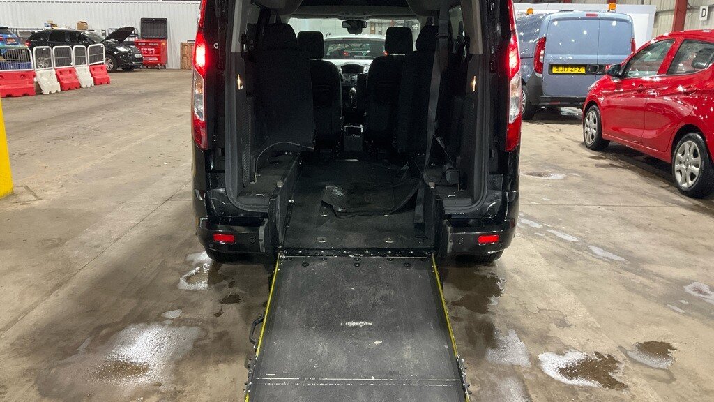 Used Ford Grand Tourneo Connect 2018 for sale - 77667180: Photo 12