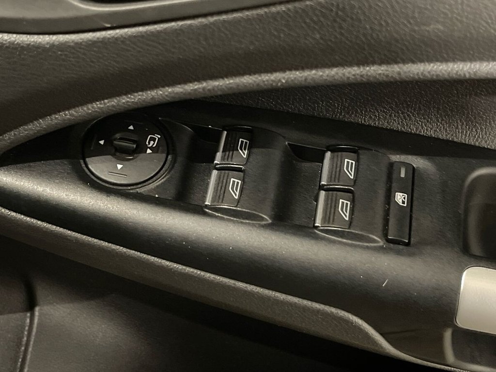 Used Ford Grand Tourneo Connect 2018 for sale - 77667180: Photo 19