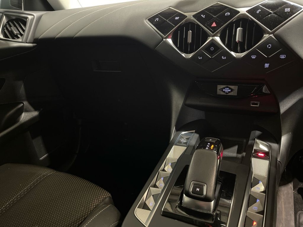 Used DS Automobiles DS 3 Crossback 2021 for sale - 76496481: Photo 16