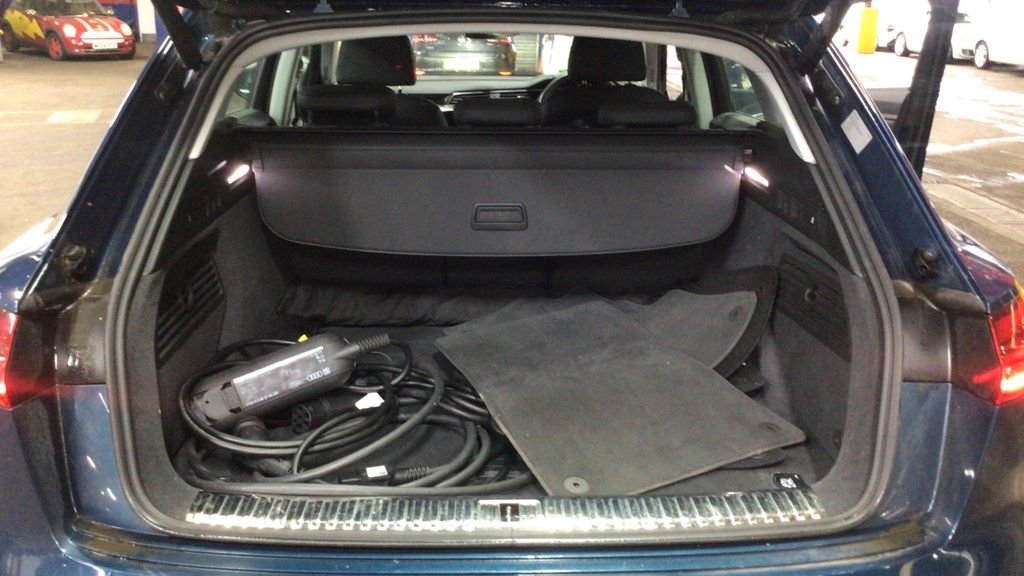 Used Audi e-tron 2020 for sale - 77007601: Photo 7