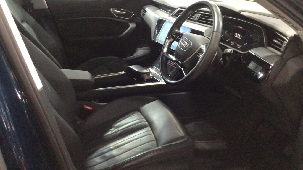 Used Audi e-tron 2020 for sale - 77007601: Photo 9