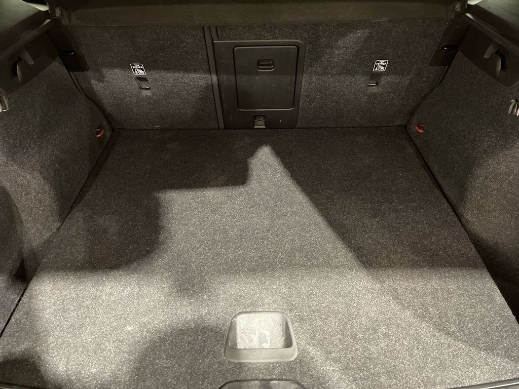 Used Volvo XC40 2021 for sale - 77263561: Photo 28