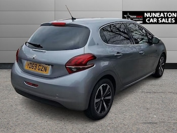 Used Peugeot 208 2019 for sale - 77748633: Photo