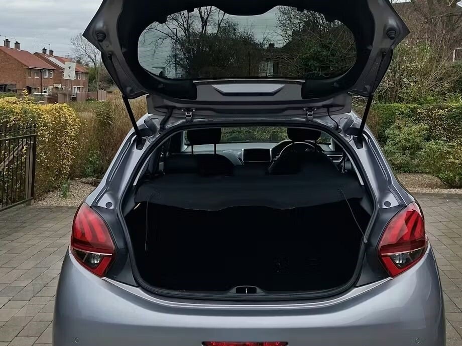 Used Peugeot 208 2019 for sale - 77748633: Photo 5