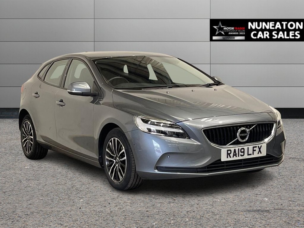 Used Volvo V40 2019 for sale - 76380104: Photo 1
