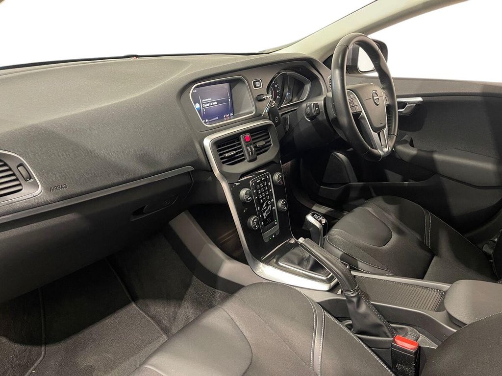 Used Volvo V40 2019 for sale - 76380104: Photo 13