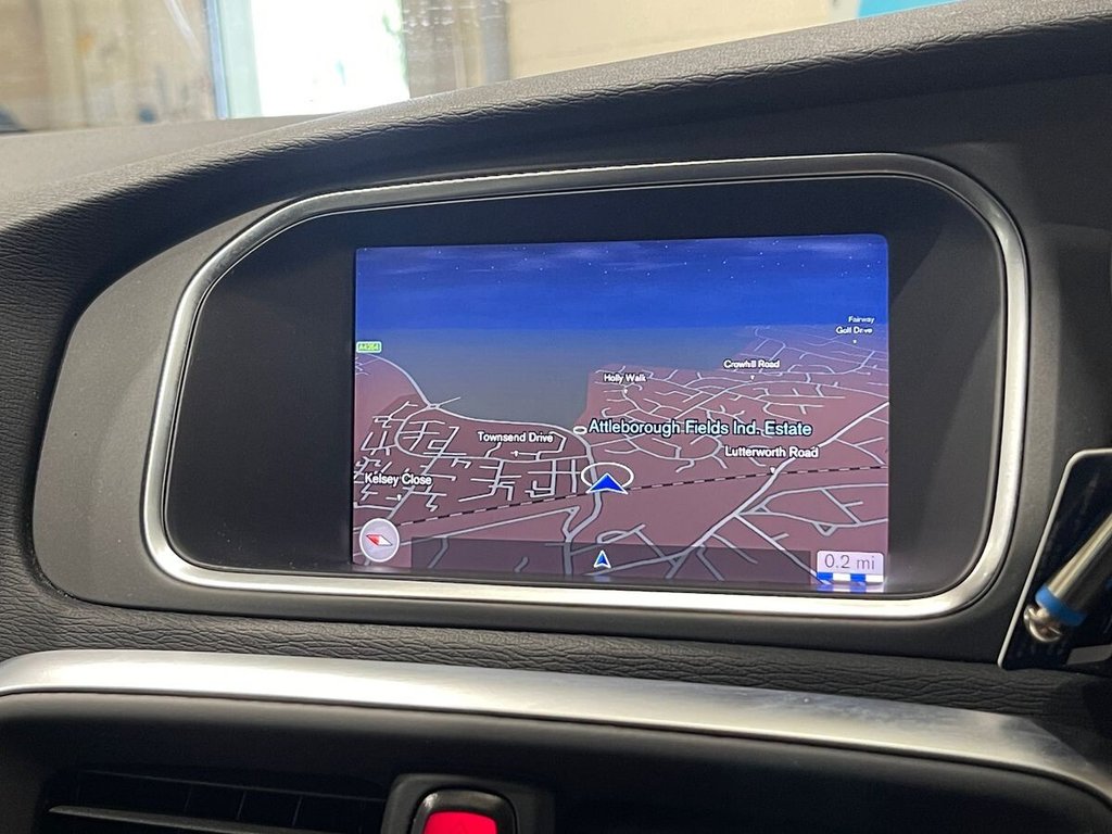 Used Volvo V40 2019 for sale - 76380104: Photo 17