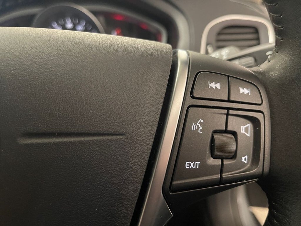 Used Volvo V40 2019 for sale - 76380104: Photo 21