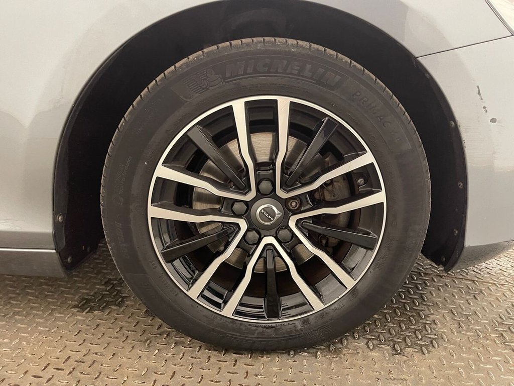 Used Volvo V40 2019 for sale - 76380104: Photo 25