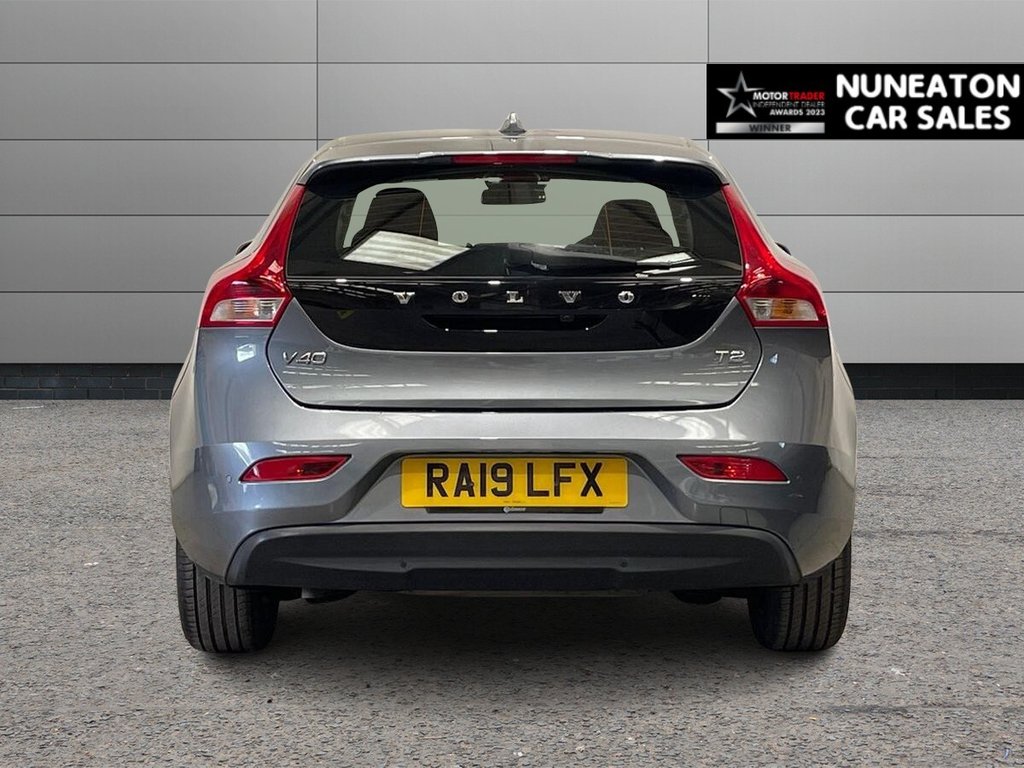 Used Volvo V40 2019 for sale - 76380104: Photo 4