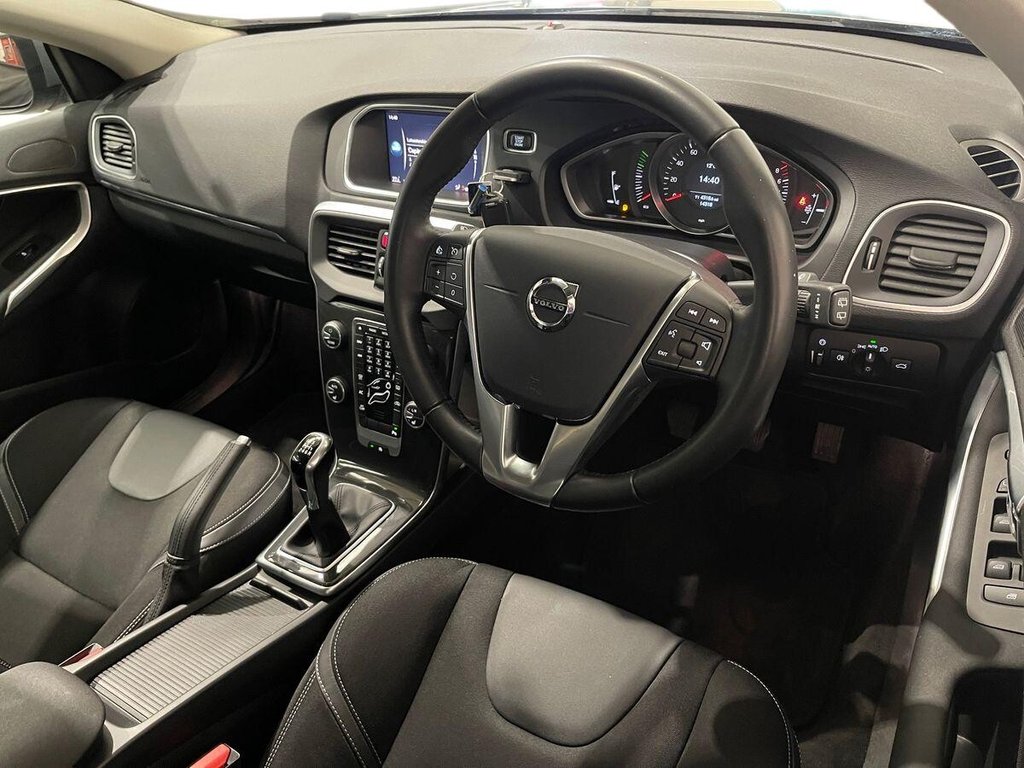 Used Volvo V40 2019 for sale - 76380104: Photo 9