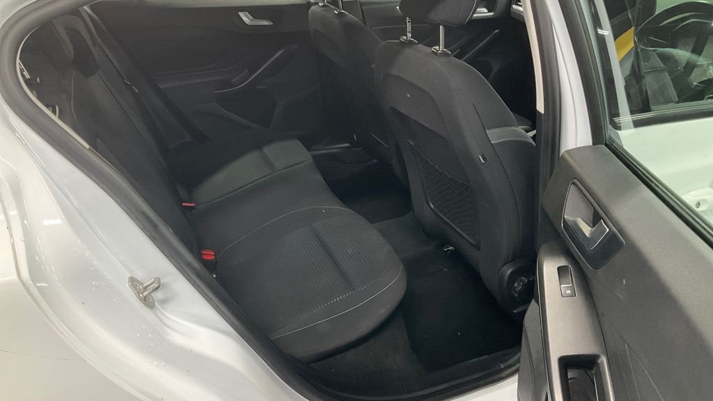 Used Ford Focus 2020 for sale - 76923489: Photo 8