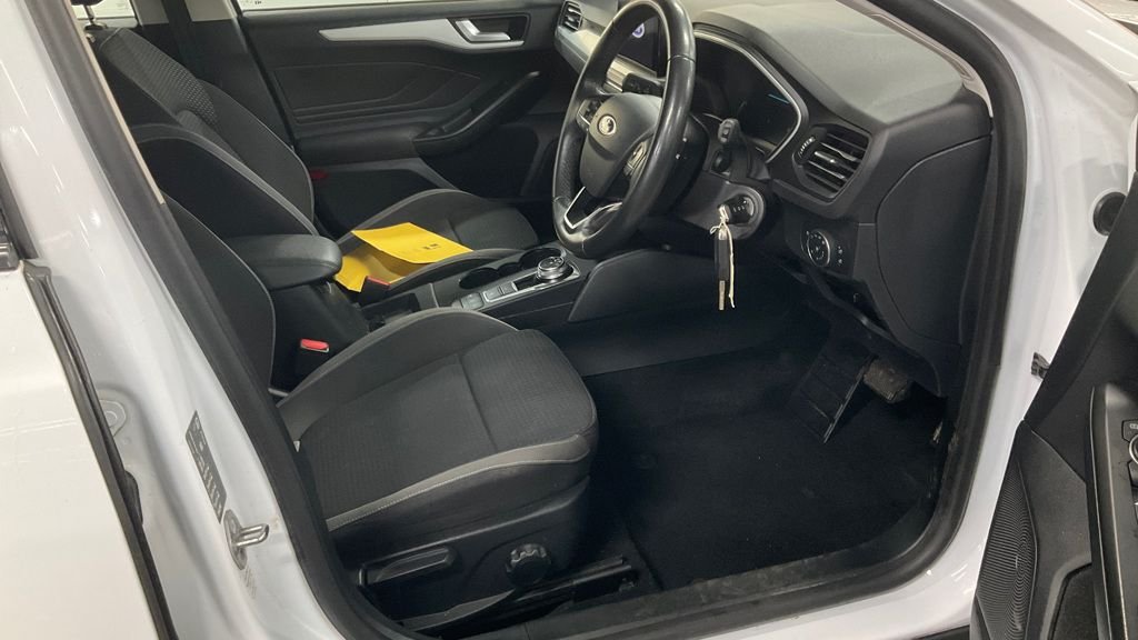Used Ford Focus 2020 for sale - 76923489: Photo 9
