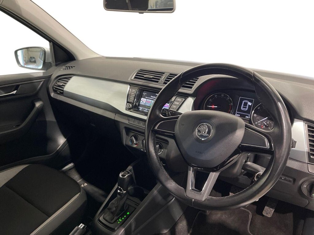 Used Skoda Fabia 2015 for sale - 76635535: Photo 9