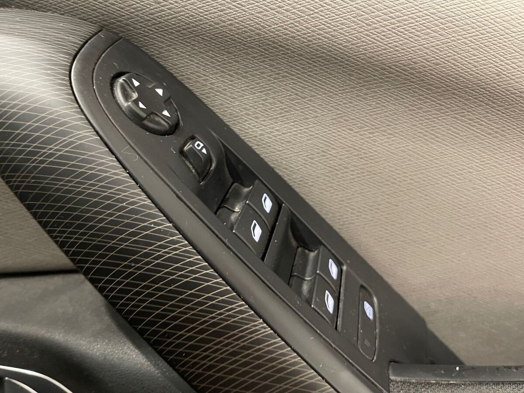 Used Citroen C4 Picasso 2013 for sale - 76395970: Photo 16