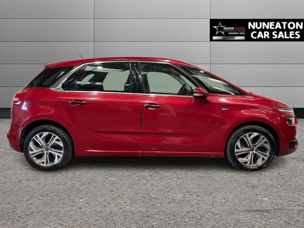 Used Citroen C4 Picasso 2013 for sale - 76395970: Photo 2