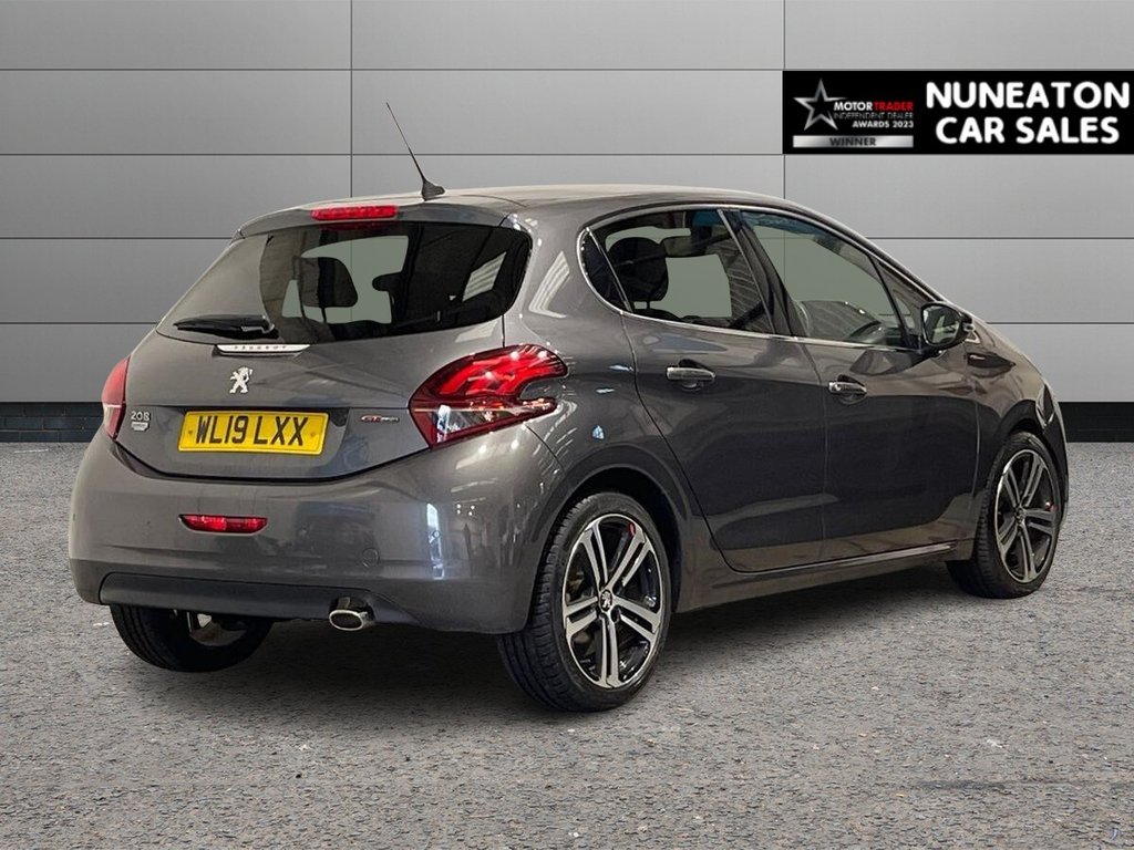 Used Peugeot 208 2019 for sale - 77307318: Photo 3
