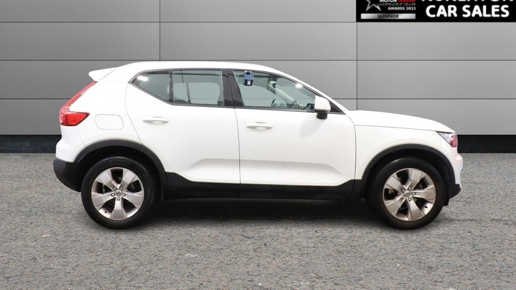 Used Volvo XC40 2022 for sale - 77966914: Photo 2