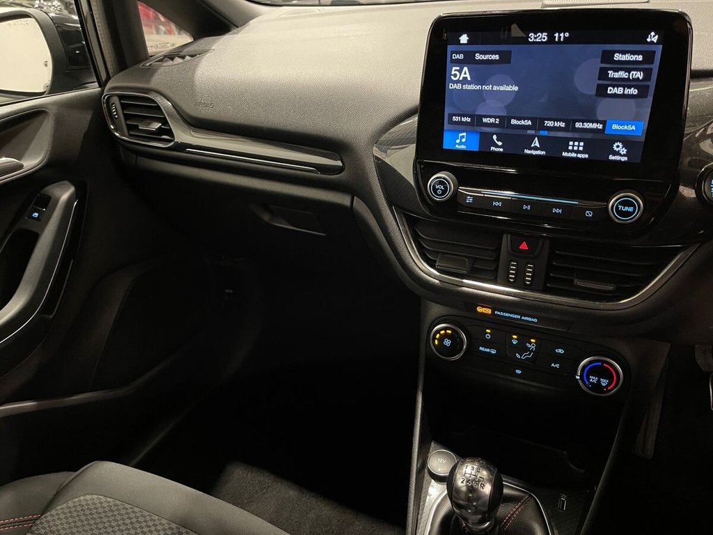 Used Ford Fiesta 2019 for sale - 76617267: Photo 16