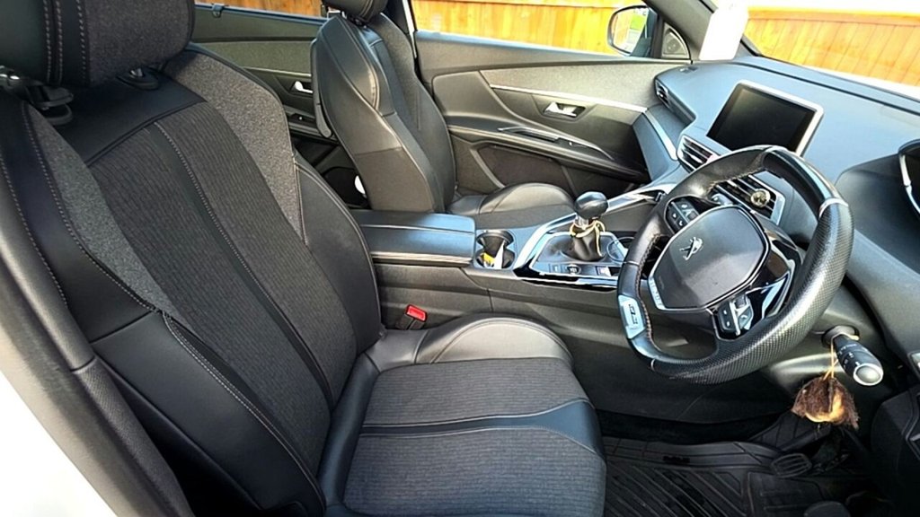 Used Peugeot 5008 2020 for sale - 77422467: Photo 8