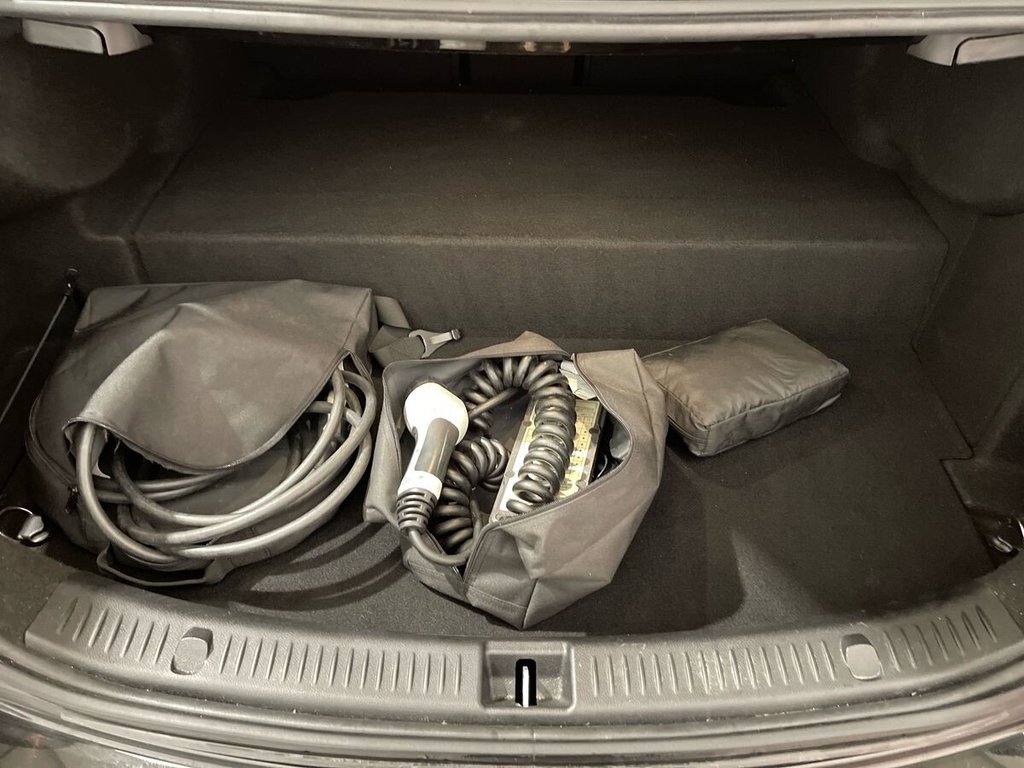 Used Mercedes-Benz E Class 2020 for sale - 78068913: Photo 28