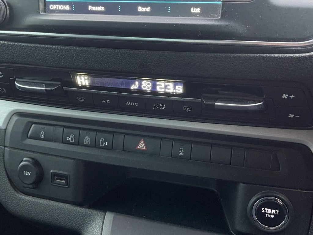 Used Peugeot Traveller 2018 for sale - 76345971: Photo 18