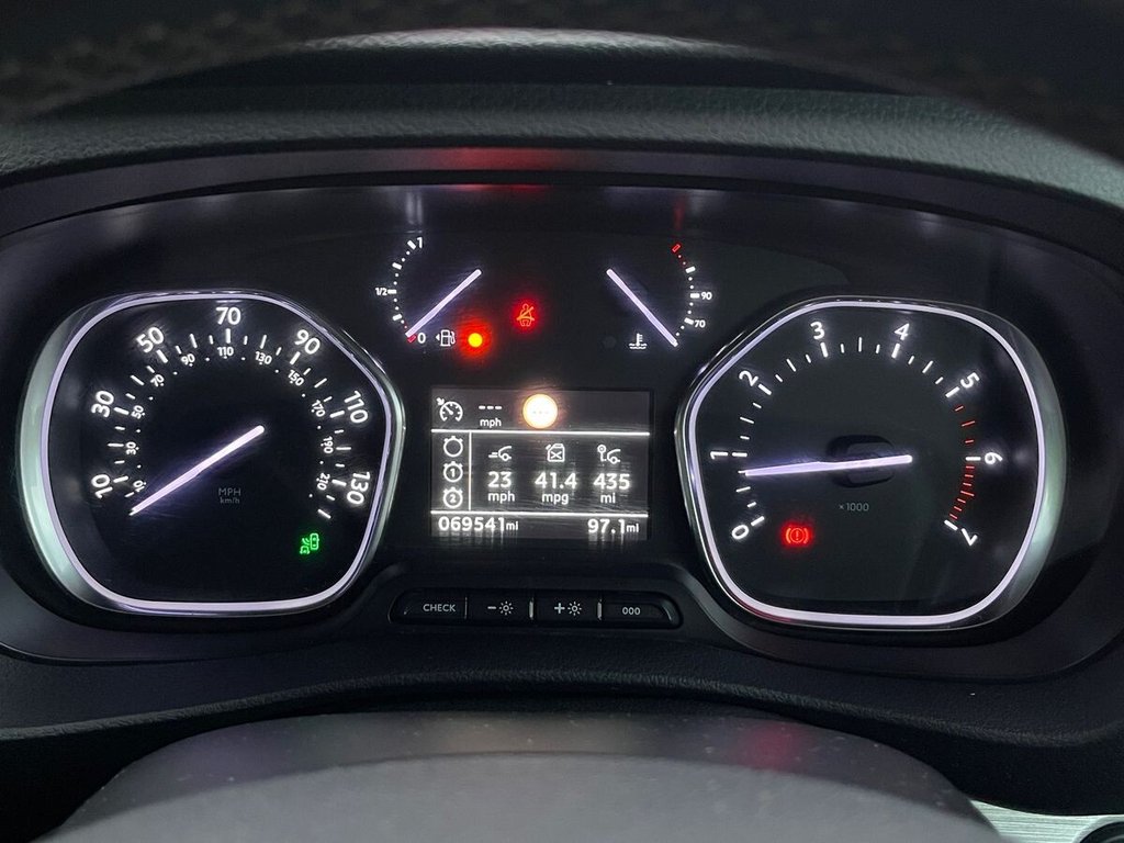 Used Peugeot Traveller 2018 for sale - 76345971: Photo 24