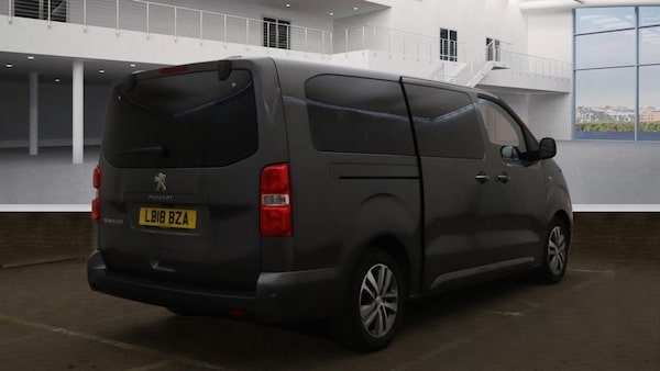 Used Peugeot Traveller 2018 for sale - 76345971: Photo 4