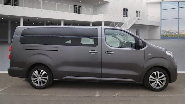 Used Peugeot Traveller 2018 for sale - 76345971: Photo 5