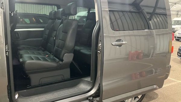 Used Peugeot Traveller 2018 for sale - 76345971: Photo 8