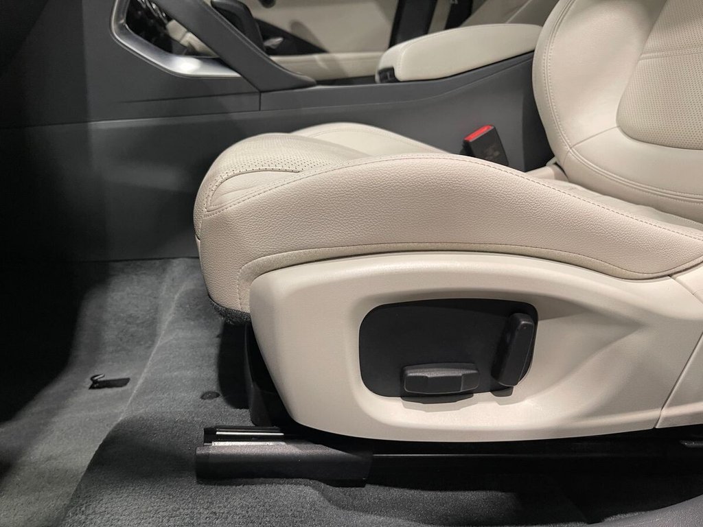 Used Jaguar E-Pace 2018 for sale - 77236789: Photo 30