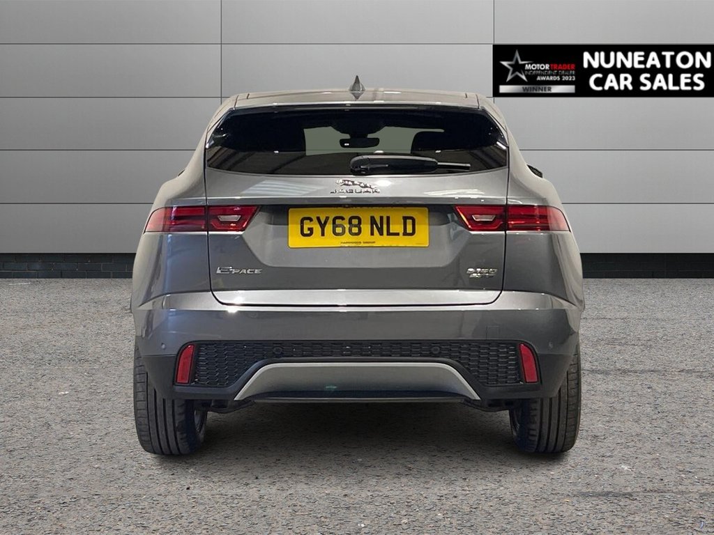 Used Jaguar E-Pace 2018 for sale - 77236789: Photo 4