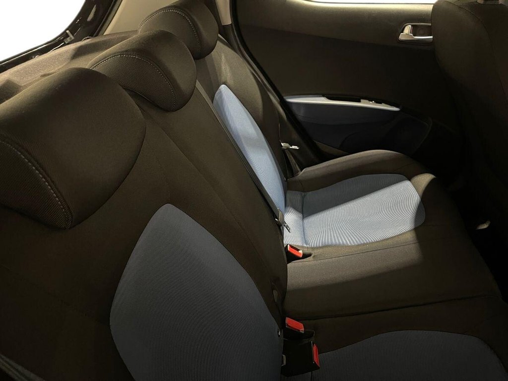 Used Hyundai i10 2014 for sale - 77313500: Photo 20