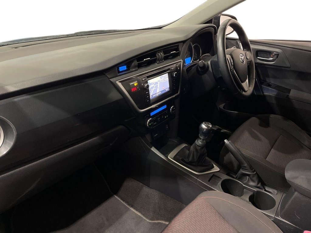 Used Toyota Auris 2013 for sale - 77904771: Photo 14