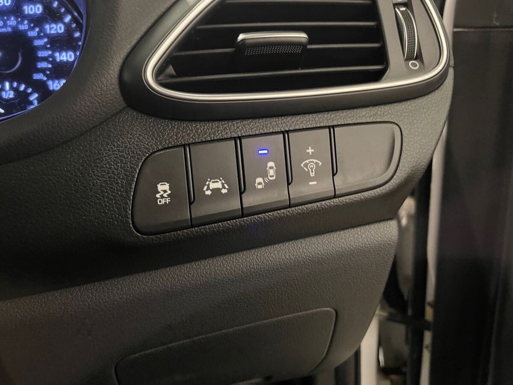 Used Hyundai i30 2017 for sale - 76882971: Photo 24