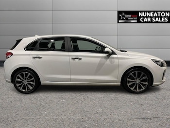 Used Hyundai i30 2017 for sale - 76882971: Photo