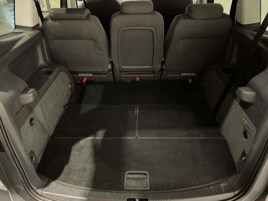 Used Volkswagen Touran 2012 for sale - 77534363: Photo 26