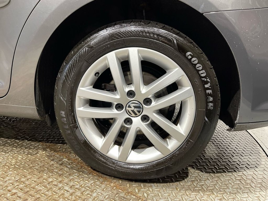 Used Volkswagen Touran 2012 for sale - 77534363: Photo 28