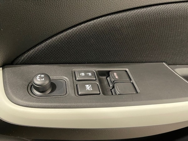 Used Suzuki Swift 2018 for sale - 76039788: Photo 16