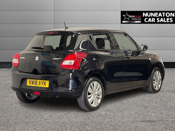 Used Suzuki Swift 2018 for sale - 76039788: Photo 3