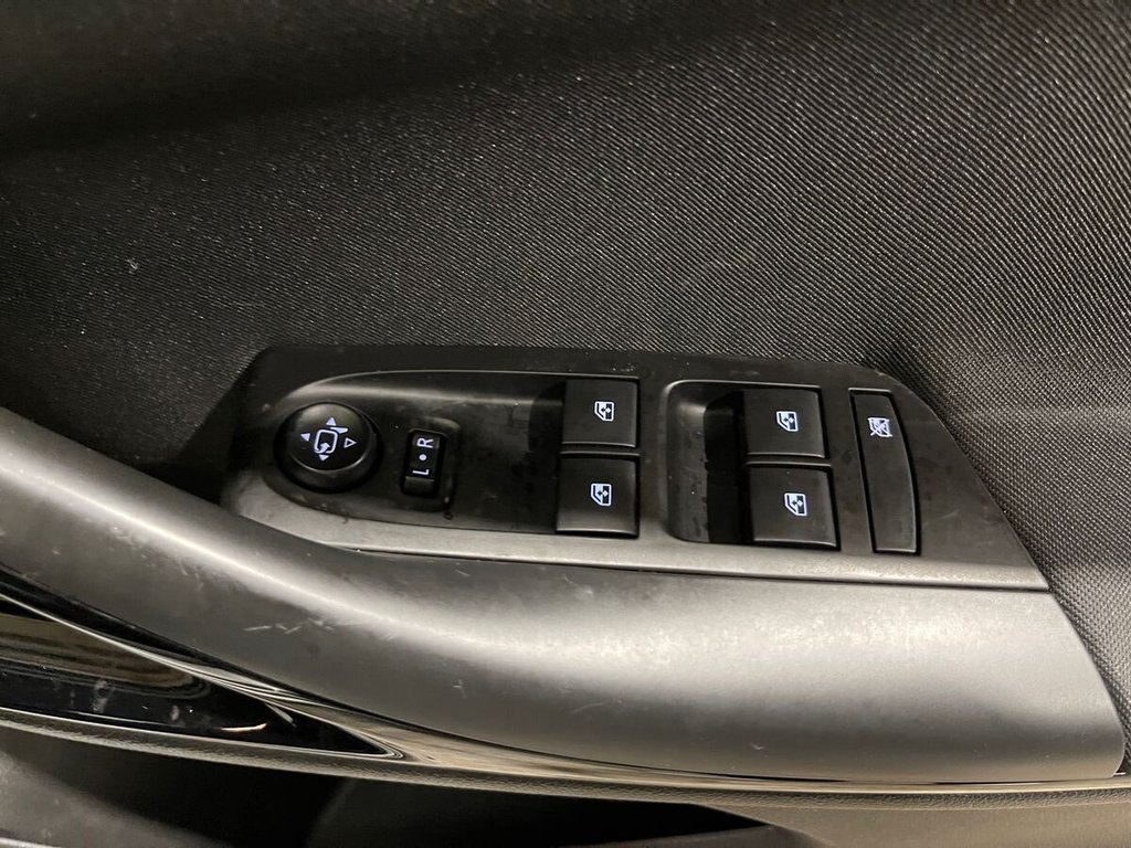 Used Vauxhall Astra 2018 for sale - 77171747: Photo 18