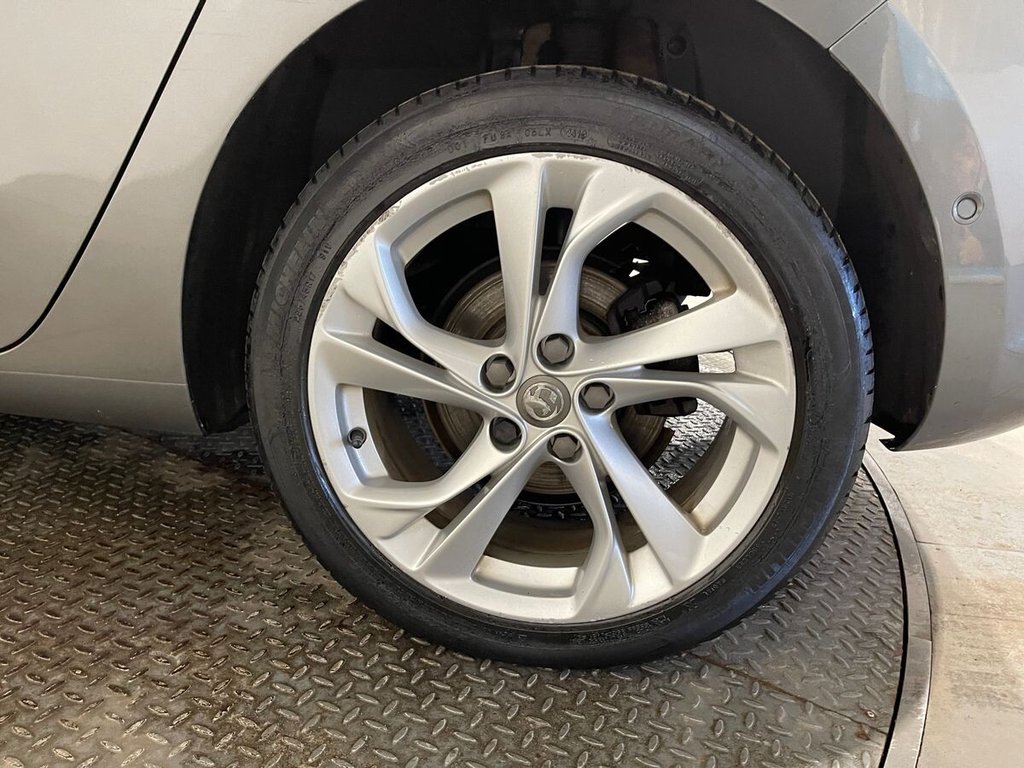 Used Vauxhall Astra 2018 for sale - 77171747: Photo 30