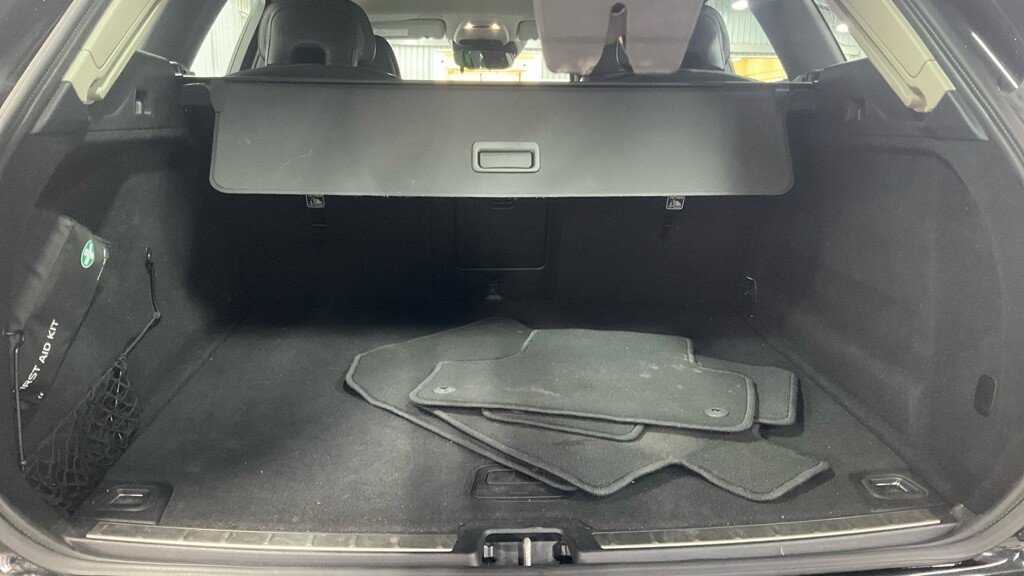 Used Volvo XC60 2018 for sale - 77991438: Photo 7