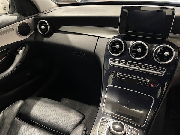 Used Mercedes-Benz C-Class 2018 for sale - 76245198: Photo 14